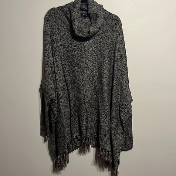 1x poncho style cowl neck sweater - Picture 1 of 10